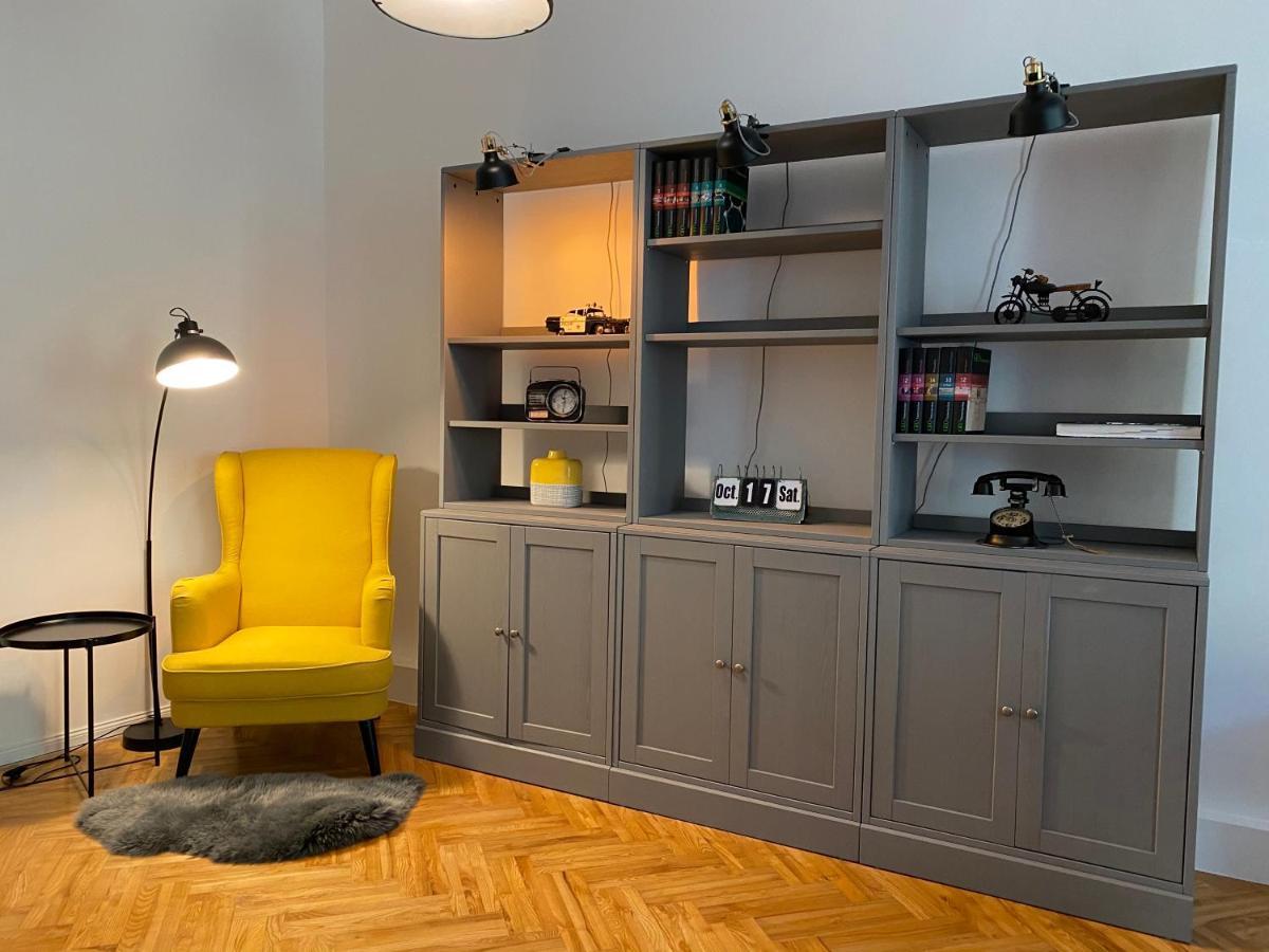 Industrial Apartment Schlossberg Linz Bagian luar foto