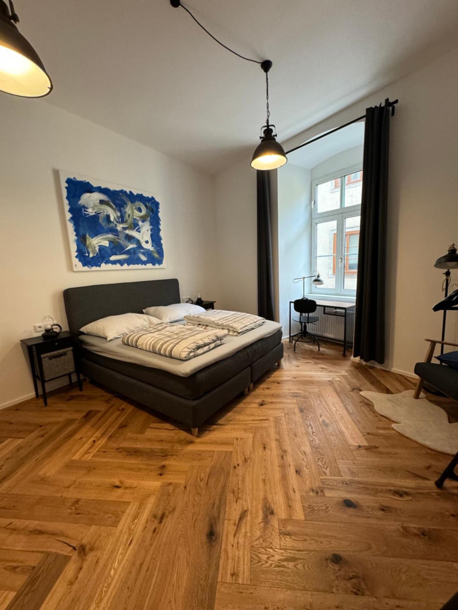 Industrial Apartment Schlossberg Linz Bagian luar foto